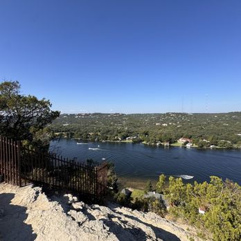 Mount Bonnell - Hiking Near Me - Austin, Texas