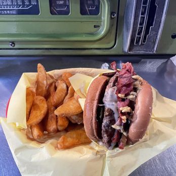 Hodad's - GUIDO - Burgers Near Me - San Diego, California Hodad's - GUIDO - Burgers Near Me - San Diego, California