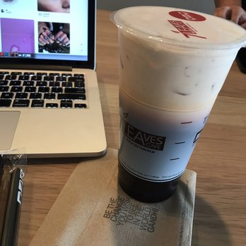 7 Leaves Cafe - Large Thai tea before mixing - Coffee & Tea Near Me - Alhambra, California