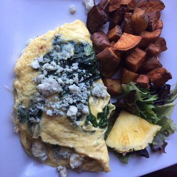 Woodbridge Social - Custom made omelet - Gorgonzola and spinach. - American Near Me - Woodbridge, Connecticut Woodbridge Social - Custom made omelet - Gorgonzola and spinach. - American Near Me - Woodbridge, Connecticut