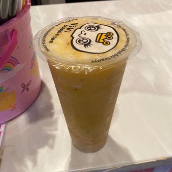 Vivi Bubble Tea - Passion Fruit Slush- refreshing slushie with ice jelly - Bubble Tea Near Me - St. Cloud, Minnesota