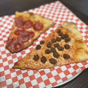 Drunken Elephant Pizza & Brews - $9.99 lunch special before 3pm - Pizza Near Me - Temecula, California