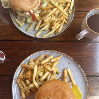 Eggy’s Neighborhood Kitchen - Breakfast & Brunch Near Me - Berkeley, California Eggy’s Neighborhood Kitchen - Breakfast & Brunch Near Me - Berkeley, California