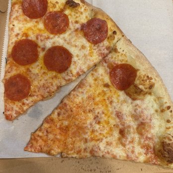 Winner's NY Pizza - Cheese and Pepperoni pizza slices - Pizza Near Me - Agoura Hills, California