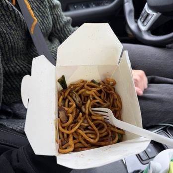 Woon - veggie noodles - Chinese Near Me - Pasadena, California
