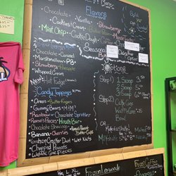 Island Snowball - Ice cream flavors and toppings