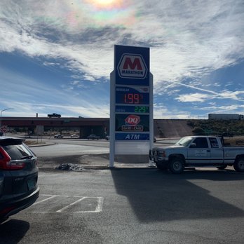Dairy Queen Grill & Chill - DQ sign - Fast Food Near Me - Edgewood, New Mexico