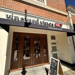 Vineyard Vines - Out front