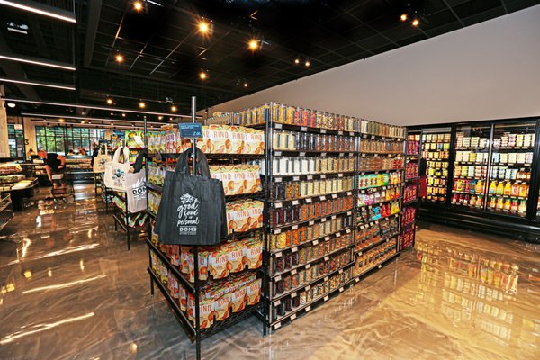 Dom's Kitchen & Market by null