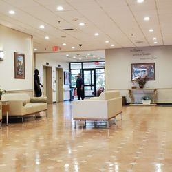 Townhouse Center for Rehab & Nursing - Lobby