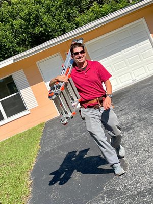 Express exterior design Logo