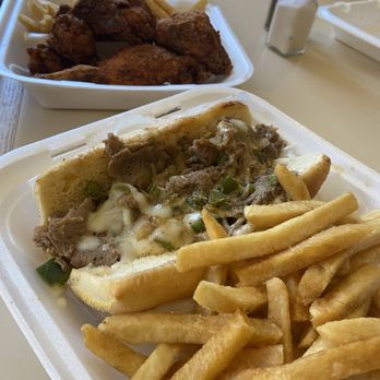 Cliff's willy Street Eats - Philly cheesesteak, chicken - Barbeque Near Me - Madison, Wisconsin