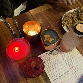 Von's 1000Spirits - Skinny Bitch, Harvest Apple Mule, Huckleberry Bramble, Hot Meloncita - New American Near Me - Seattle, Washington
