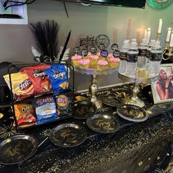 King & Cake Supply Shop
