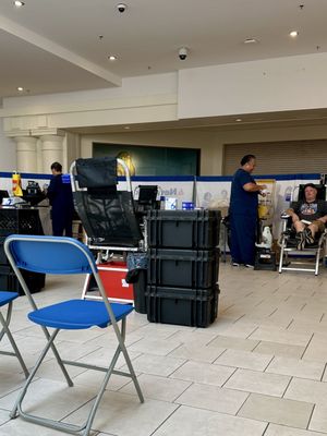 Freehold Raceway Mall by null