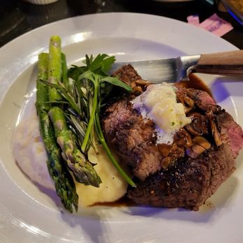 Laperaux Bistro - Berry steak filet mignon - French Near Me - Germantown, Maryland Laperaux Bistro - Berry steak filet mignon - French Near Me - Germantown, Maryland