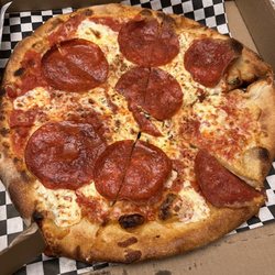 Pizza Via - Pepperoni