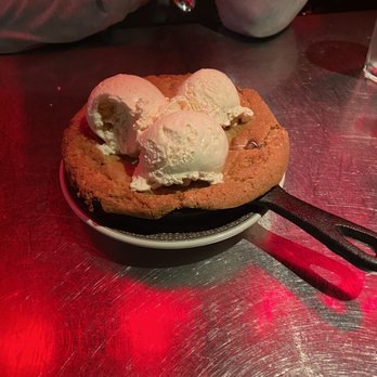 Boiler Room - Baked Cookie Skillet! - Lounges Near Me - Cape May, New Jersey