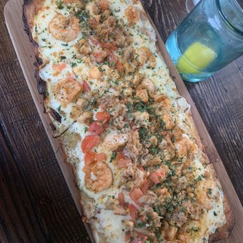 Blackwall Hitch - Seafood flatbread - New American Near Me - Baltimore, Maryland Blackwall Hitch - Seafood flatbread - New American Near Me - Baltimore, Maryland