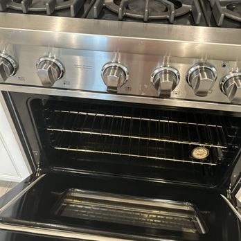 Natalie’s Cleaning - Viking stove . - Home Cleaning Near Me - Los Angeles, California Natalie’s Cleaning - Viking stove . - Home Cleaning Near Me - Los Angeles, California