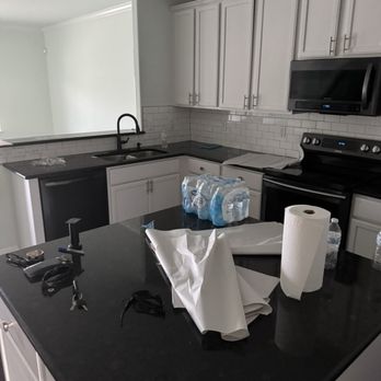 Colonial Van Lines - Trash left - Movers Near Me - Pompano Beach, Florida