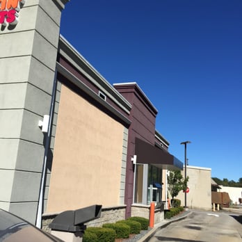 Dunkin' - Milford Dunkin Donuts -- Milford South Plaza : 146 South Main Street / Route 140, Milford            Drive Thru - Donuts Near Me - Milford, Massachusetts