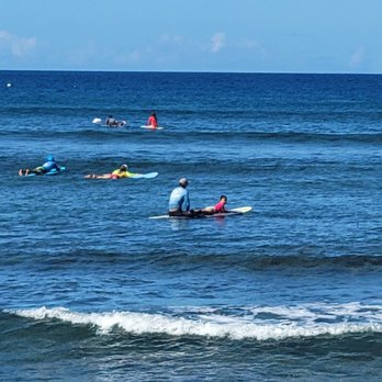 Maui Surf Clinics - Surfing Near Me - Lahaina, Hawaii Maui Surf Clinics - Surfing Near Me - Lahaina, Hawaii