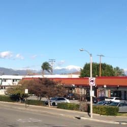 Eunice Plaza Motel - Quietly Tugged Away on Valley Blvd.