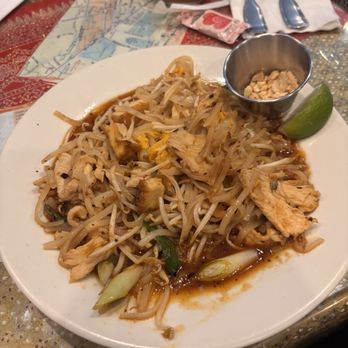 Puukaow Thai Restaurant - Pad Thai - Thai Near Me - Pueblo, Colorado