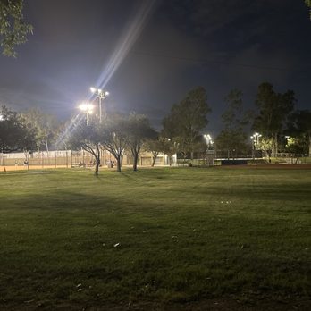 Vernon Hemingway Memorial Park - Soft ball field and open landscape. - Parks Near Me - Carson, California Vernon Hemingway Memorial Park - Soft ball field and open landscape. - Parks Near Me - Carson, California