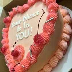 Unique Sweets & Treats - Cake received side