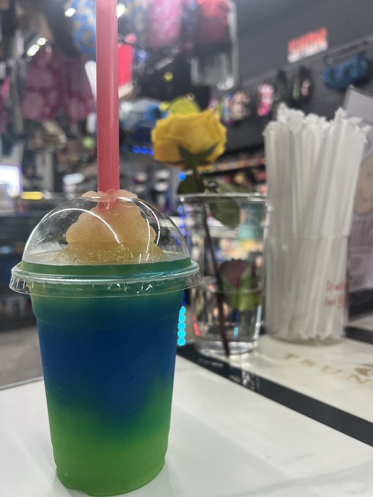 VIBEZ VAPOR & SMOKE SHOP Updated September 2024 61 Photos 7230 US 301 S, Riverview