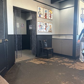 Full Moon Izakaya - Sushi Bars Near Me - Phoenix, Arizona
