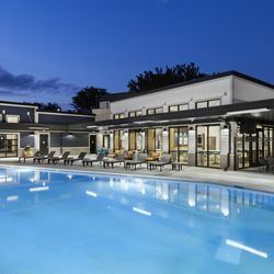 Winwood Apartments - Winwood Resort-Style Saltwater Pool