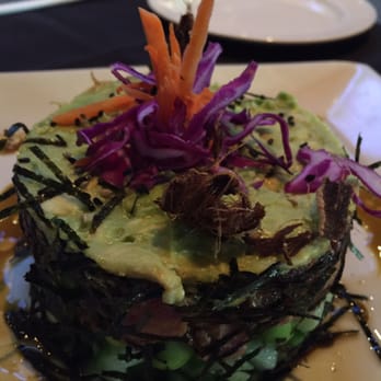 Yard House - spicy tuna roll - New American Near Me - Phoenix, Arizona
