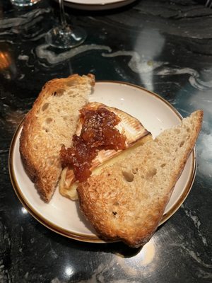 Zizi Wine Bar by null