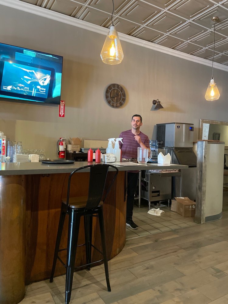 Carmen’s Bistro & Bar - Photo 3