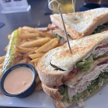 Rockafella's Restaurant - Turkey Club - American Near Me - Salem, Massachusetts