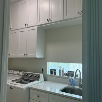 Robert Krist Woodworking - laundry room - to ceiling cabinetry - Cabinetry Near Me - Jupiter, Florida Robert Krist Woodworking - laundry room - to ceiling cabinetry - Cabinetry Near Me - Jupiter, Florida