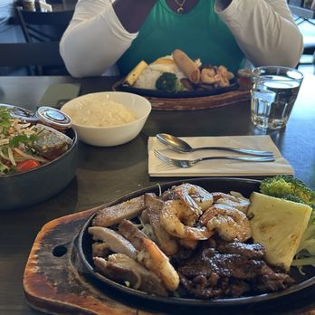 Amazing Basil - Premium BBQ combo - Asian Fusion Near Me - Fremont, California Amazing Basil - Premium BBQ combo - Asian Fusion Near Me - Fremont, California