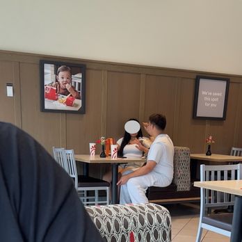 Chick-fil-A - Fast Food Near Me - Los Angeles, California