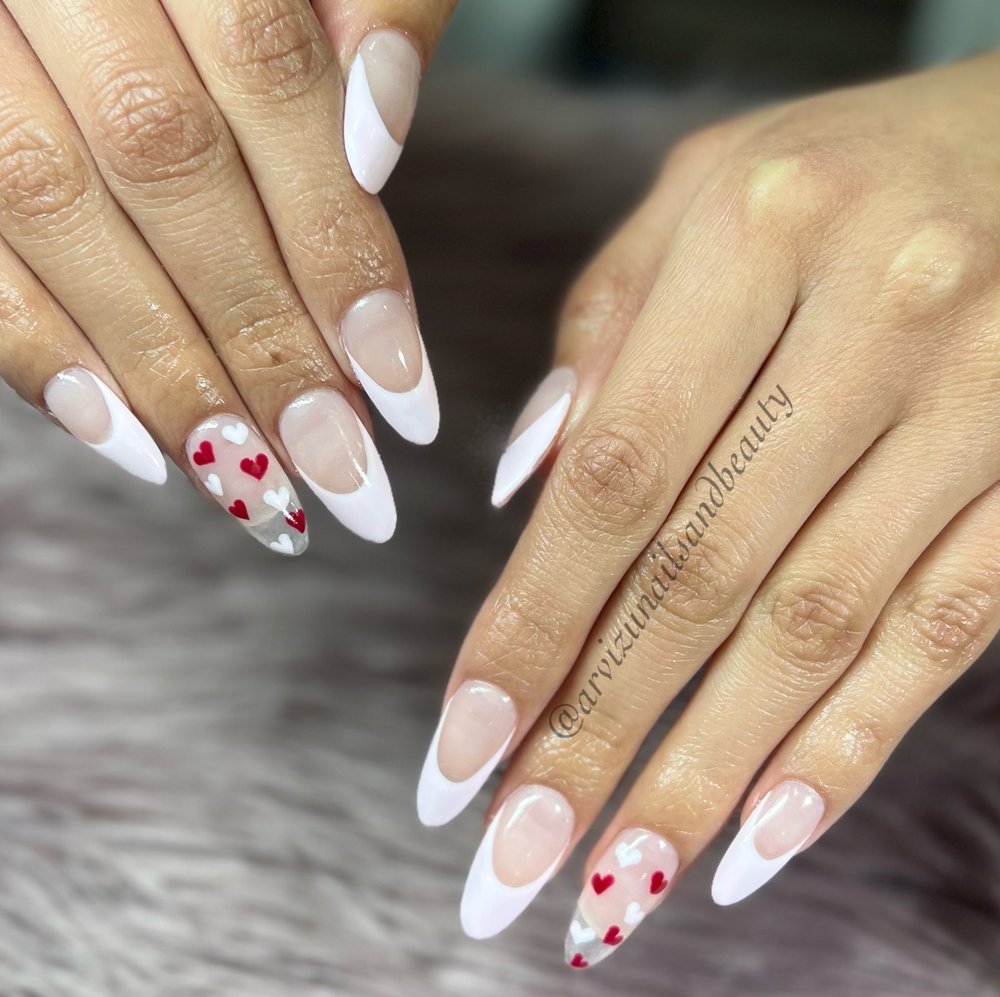 Arvizu Nails and Beauty Logo