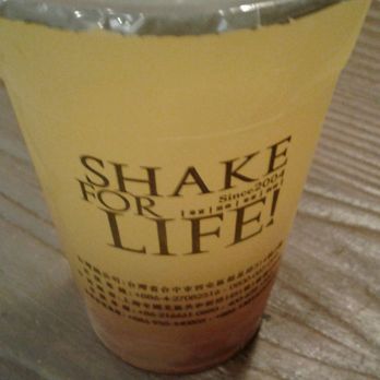 Ding Tea Bolsa - Passion fruit juice with golden boba- 4 stars - Coffee & Tea Near Me - Westminster, California Ding Tea Bolsa - Passion fruit juice with golden boba- 4 stars - Coffee & Tea Near Me - Westminster, California