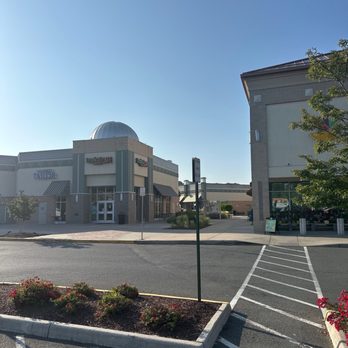 University Mall - Shopping Centers Near Me - Fairfax, Virginia University Mall - Shopping Centers Near Me - Fairfax, Virginia