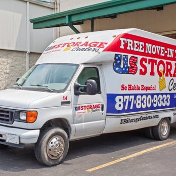 US Storage Centers - exterior move in truck - Self Storage Near Me - Nashville, Tennessee