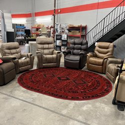 Mobility Plus Alpharetta - Great selection of lift recliners!