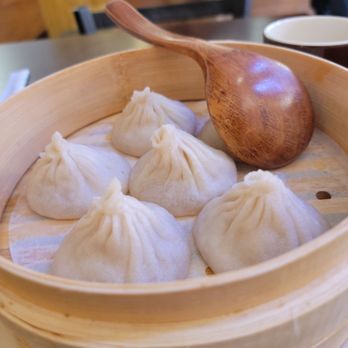 Din Soup Dumplings - B1. Steamed Pork Soup Dumplings / Xiao Long Bao. Good - Dim Sum Near Me - Brooklyn, New York Din Soup Dumplings - B1. Steamed Pork Soup Dumplings / Xiao Long Bao. Good - Dim Sum Near Me - Brooklyn, New York