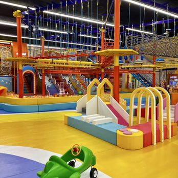Keiki Kingdom - Sky walk - Indoor Playcenter Near Me - Urban Honolulu, Hawaii