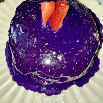 M Cozy Fusion Cafe - Ube pancakes - Breakfast & Brunch Near Me - Seattle, Washington