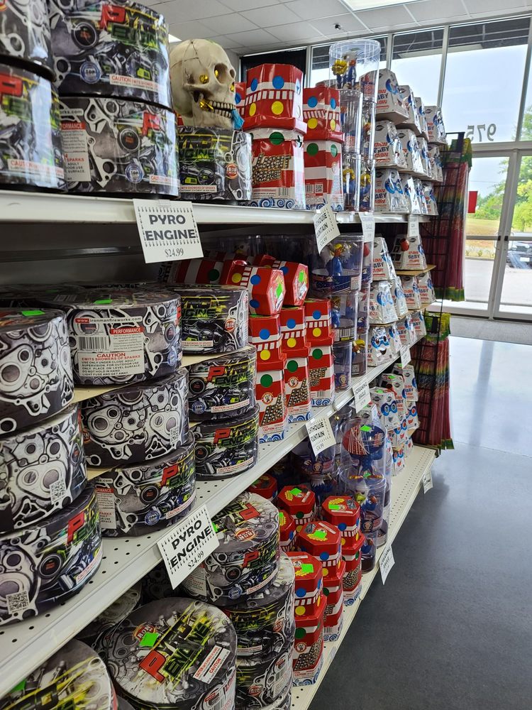 RODNEY’S ROCKETS FIREWORKS - Updated January 2026 - 975 Old Plantation ...